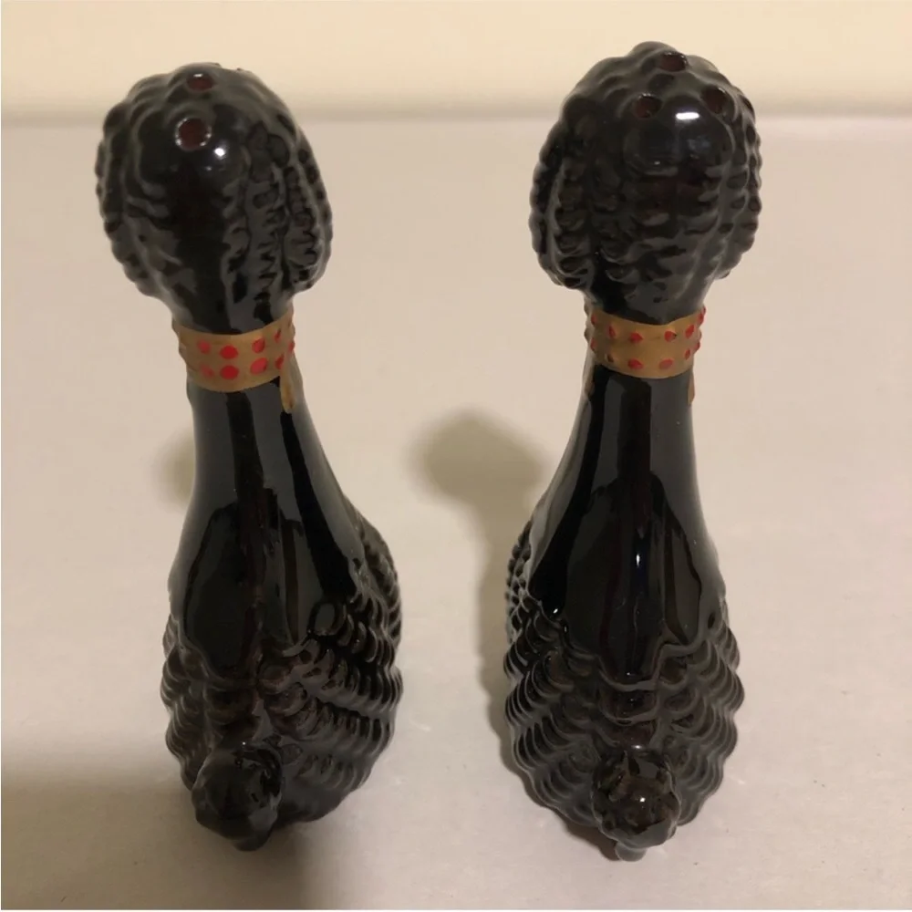 Vintage Unique Black Poodle Dog Salt and Pepper Shakers Grannycore Collectible
